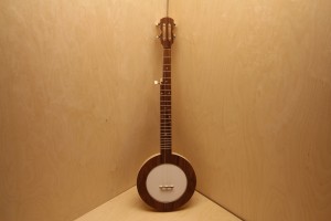 Folk-Banjo-1